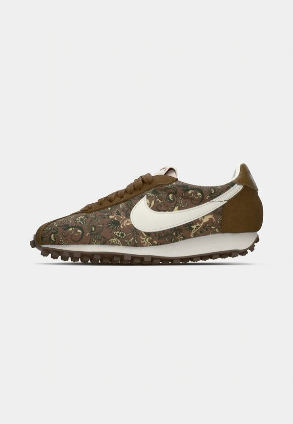 Nike Sportswear LD 1000