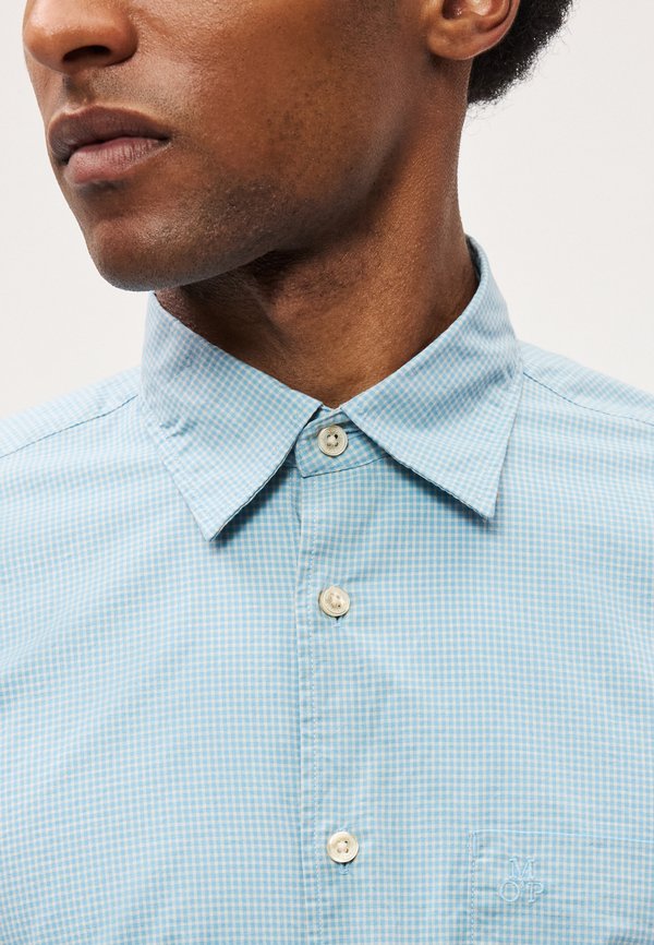 Marc O'Polo LONG SLEEVES ONE RECTANGULAR CHEST POCKET ROUND HEM