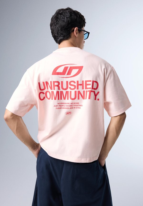 Bershka STREET LETTERING - TSHIRT - Print T-shirt - light pink