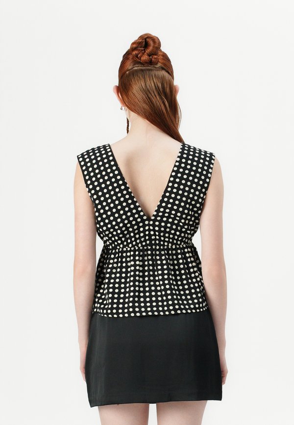 Abercrombie & Fitch BARE BACH PLUNGE TIE FRONT