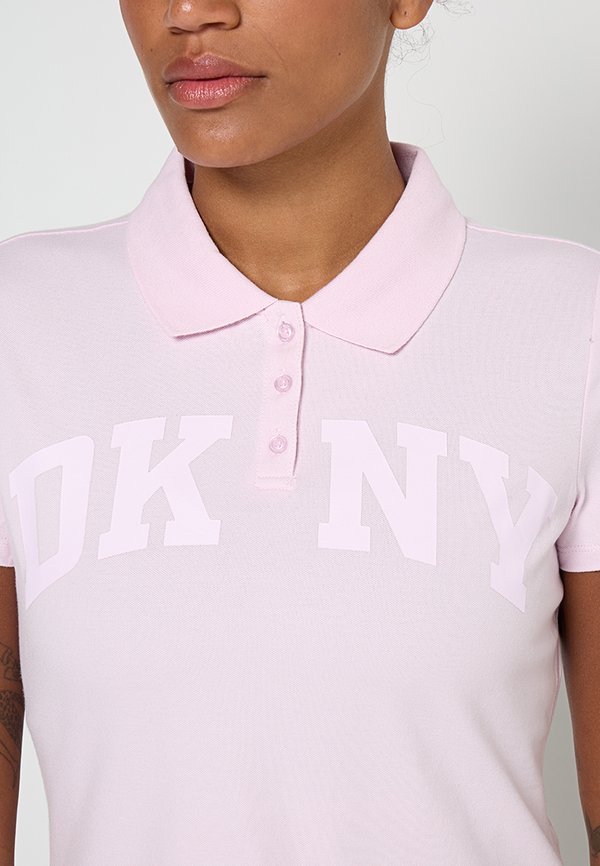 DKNY Sport
