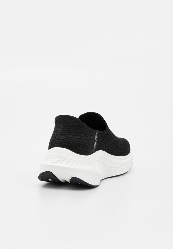 Skechers GO WALK MAX CUSHIONING ARCH FIT