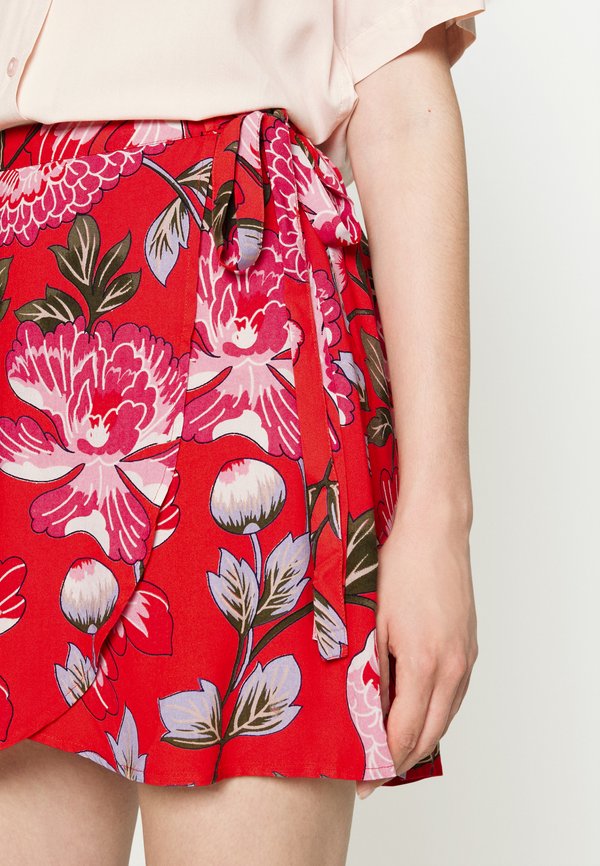 Pieces PCFLORA  WRAP KAC