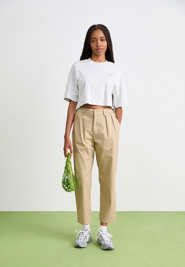 New Balance BOYLSTON TAPERED PANT