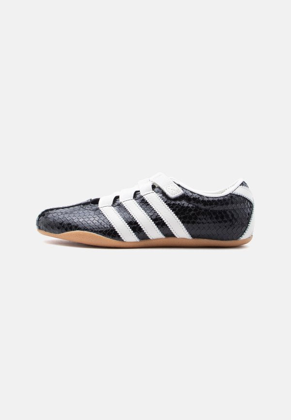 adidas Originals TOKYO MJ - Trainers - core black/off white