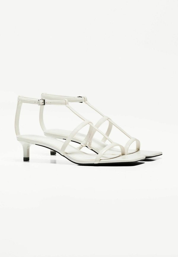 Bershka STRAPPY KITTEN HEEL
