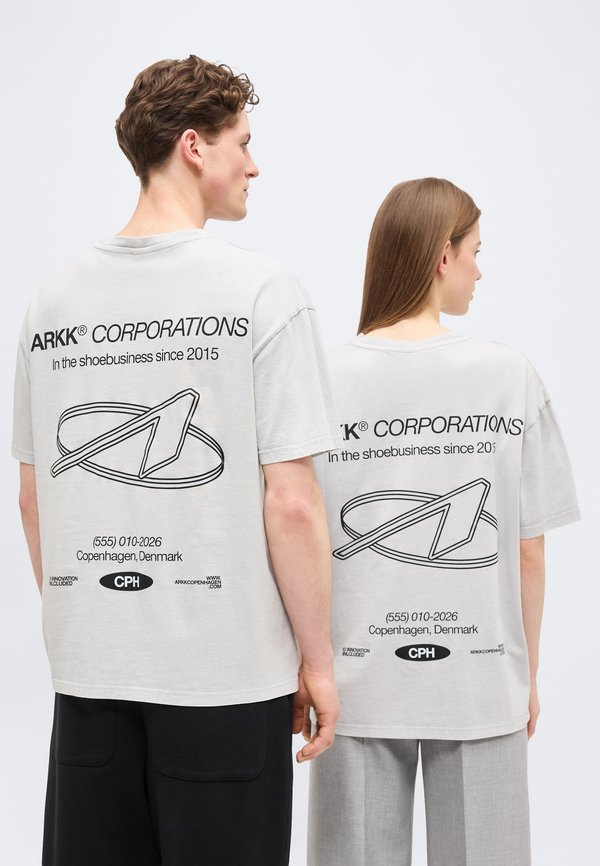 ARKK Copenhagen BOXY TEE UNISEX