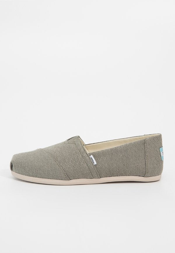 TOMS