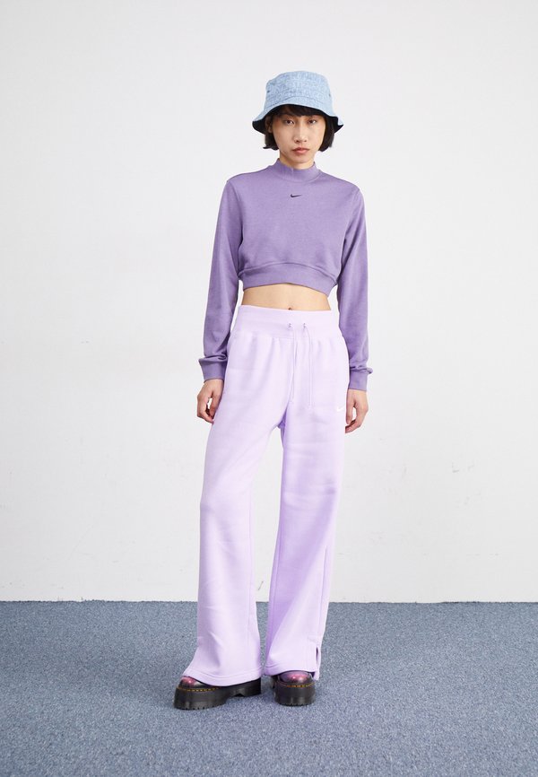Nike Sportswear CREW