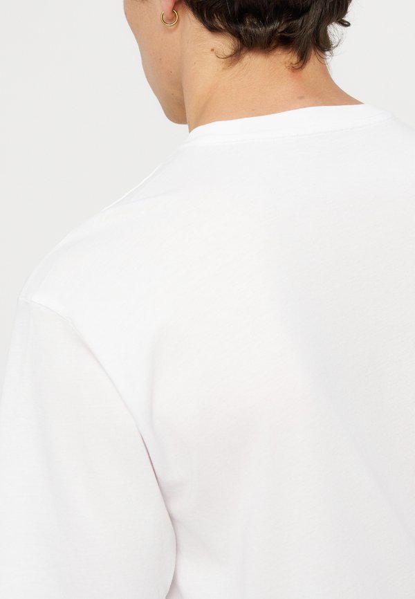 EA7 Emporio Armani