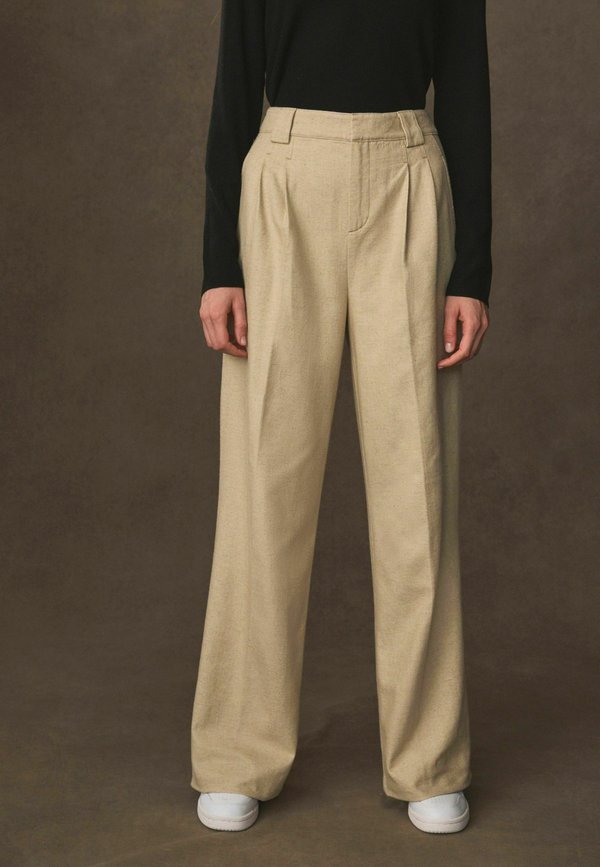 Next WIDE LEG