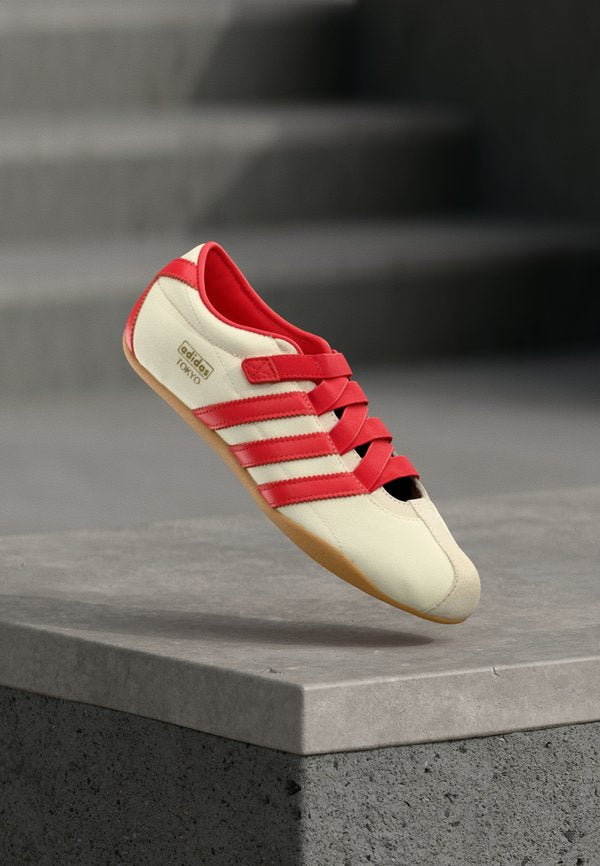 adidas Originals TOKYO MARY JANE BALLERINA - Trainers - cream white/red/gold-coloured metallic