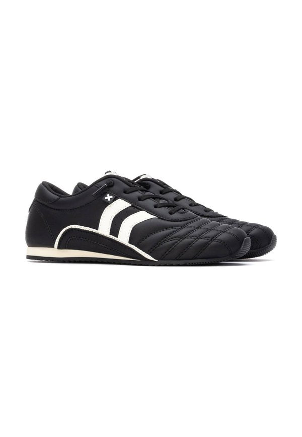XTI SNEAKER