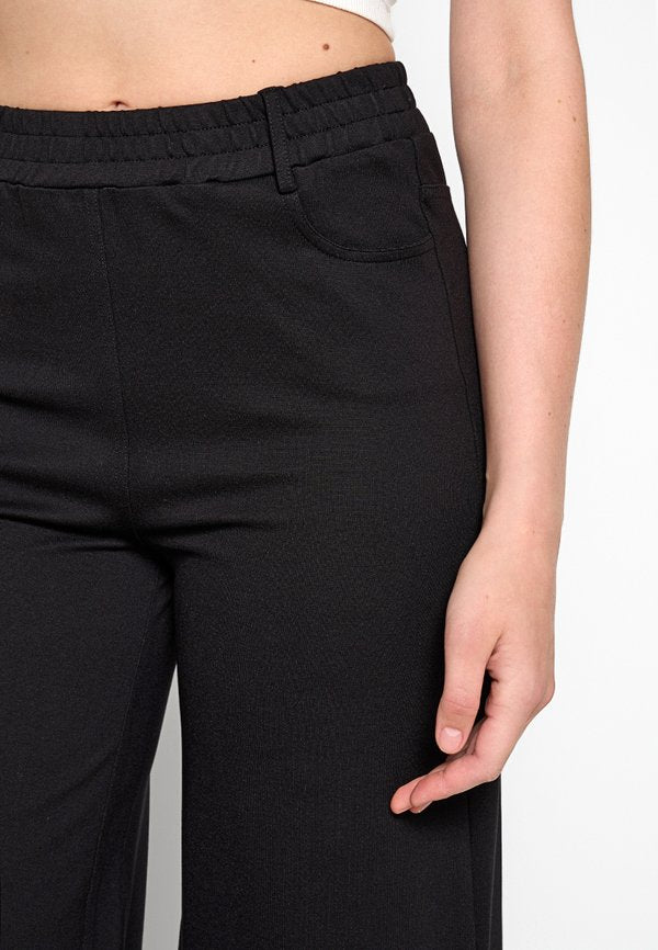 TWINSET