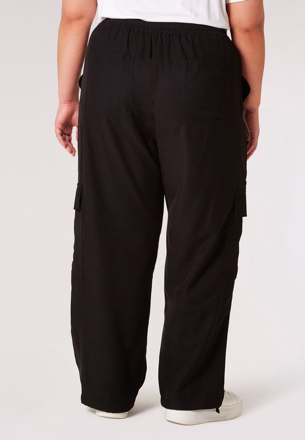 Apricot CURVE COMBAT