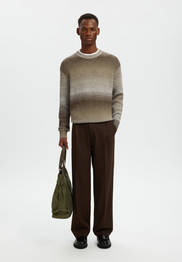 Selected SLHGAARD RELAXED CREW NECK