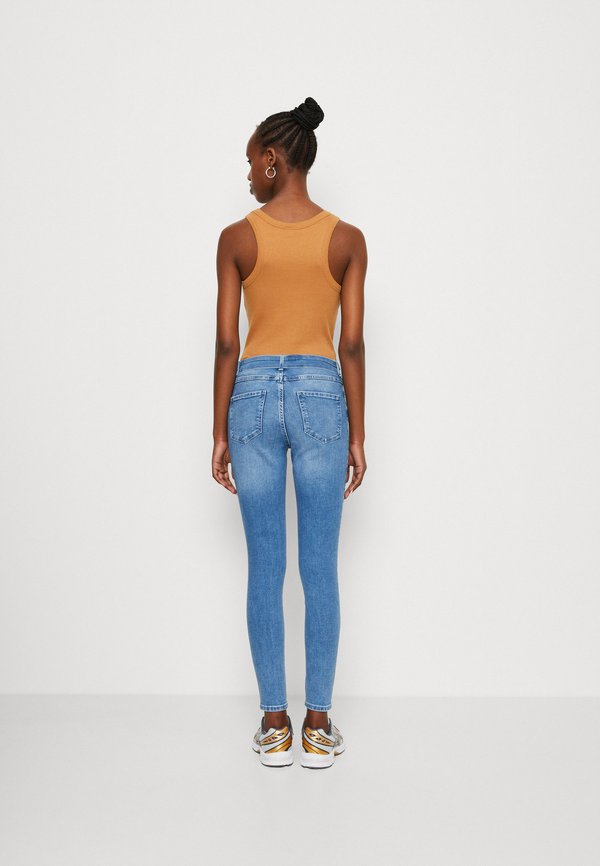 ONLY ONLWAUW MID WAIST BELT