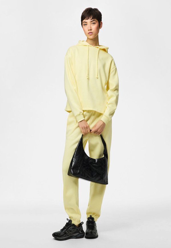 Pieces PCCHILLI PANTS