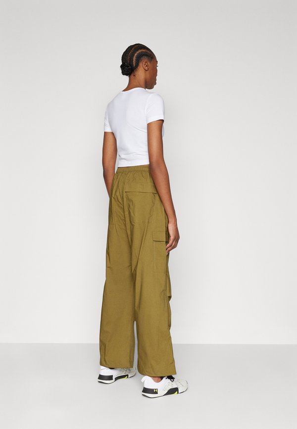 Champion MINIMAL RESORT PARACHUTE PANTS