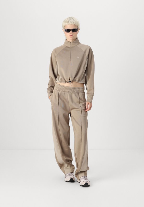 Converse TURTLE NECK CROP