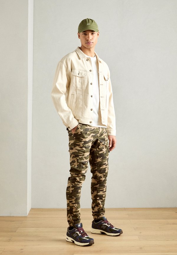 INDICODE JEANS LEVI