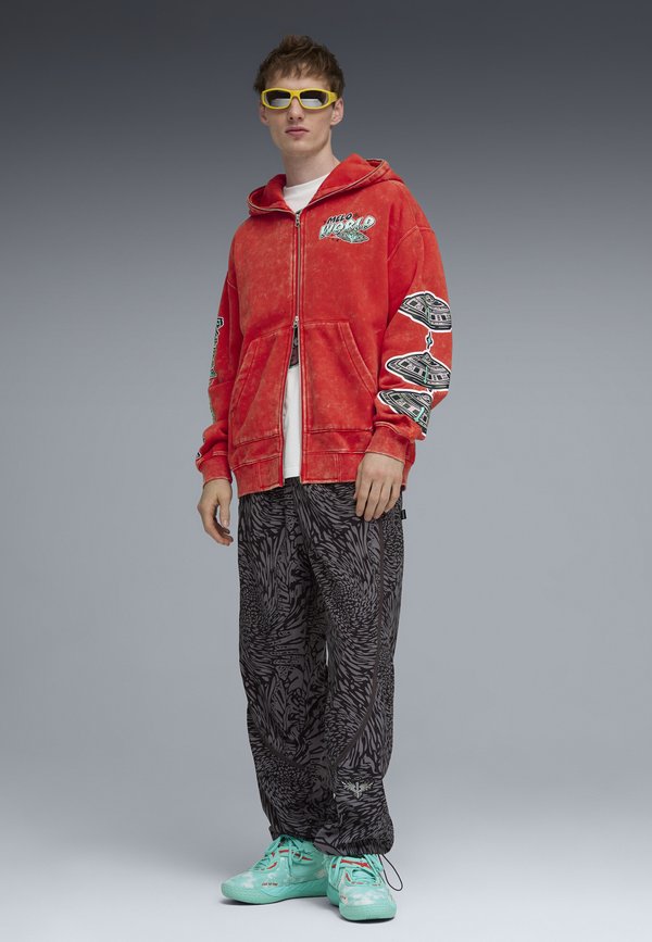 Puma MELO WORLD KAPUZENJACKE - Zip-up sweatshirt - for all time red