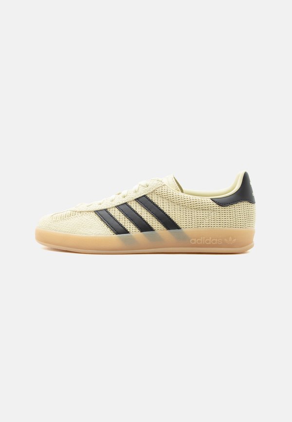 adidas Originals GAZELLE INDOOR UNISEX - Trainers - dual yellow/core black