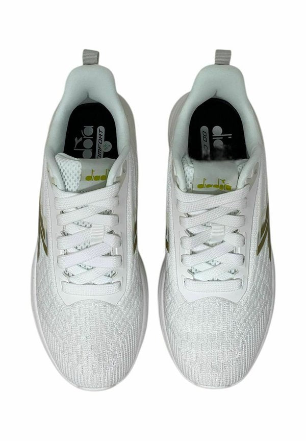 Diadora