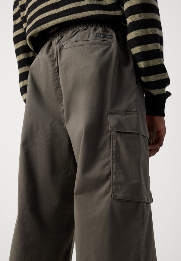 Calvin Klein Jeans STRAIGHT COMFORT