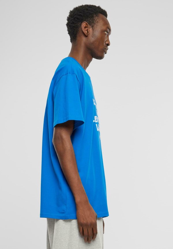 Upscale by Mister Tee LIKE A LEGEND OVERSIZE