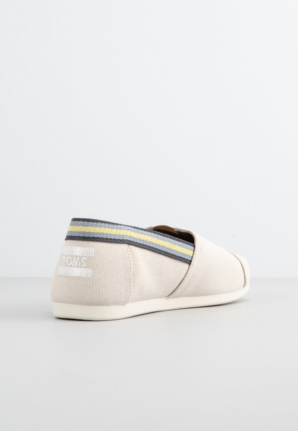 TOMS ALPARGATA