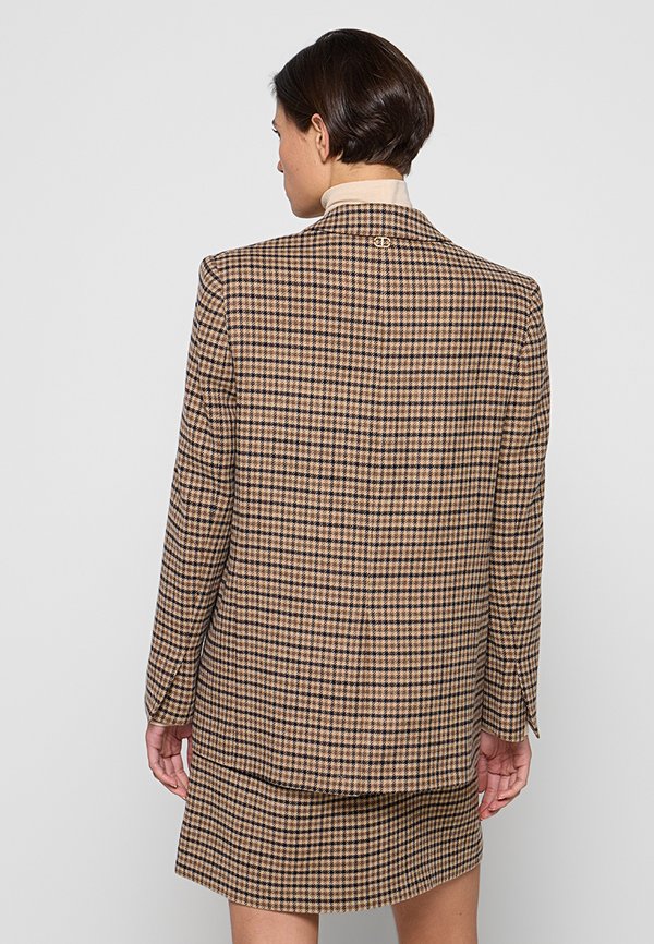 TWINSET REGULAR FIT