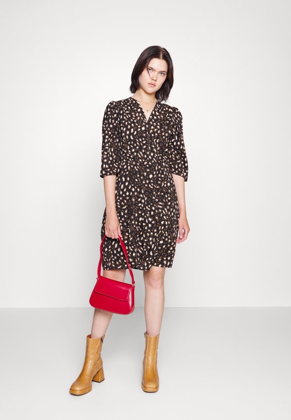 Molly Bracken LADIES WOVEN DRESS