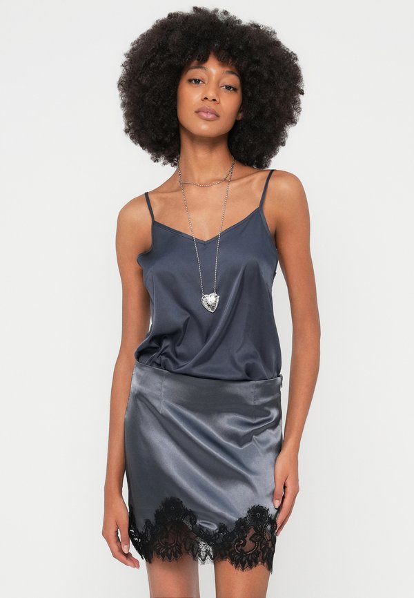 Pieces PCJESSA SINGLET