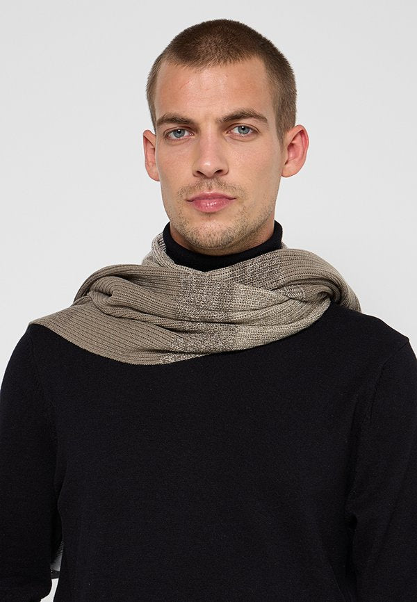 Matinique MAScarf