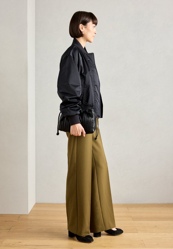 Geox VIRNILISA