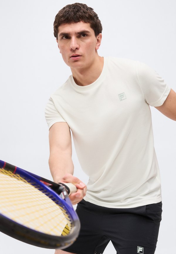 Fila TRISTAN