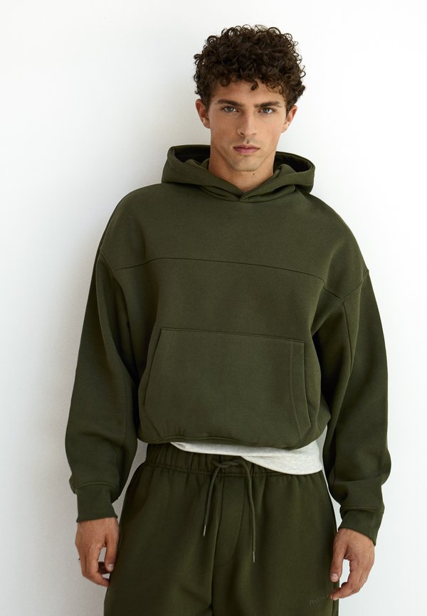 Bershka BOXY FIT - HOODIE - Hoodie - olive
