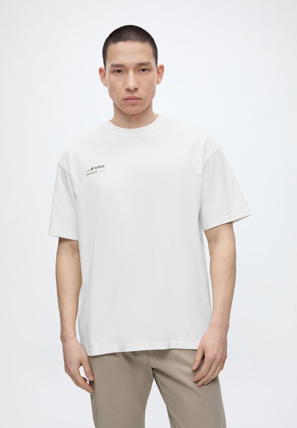 ARKK Copenhagen BOXY TEE UNISEX
