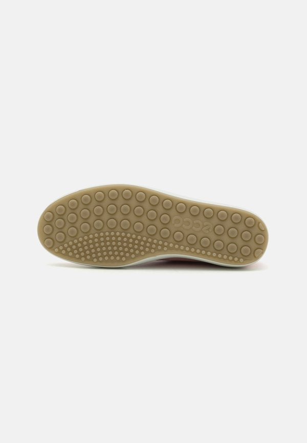 ECCO SOFT 7