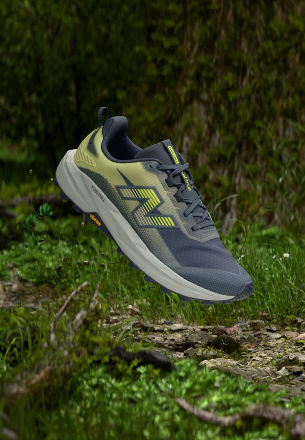 New Balance REBEL - Trail running shoes - arctic grey/alkaline green