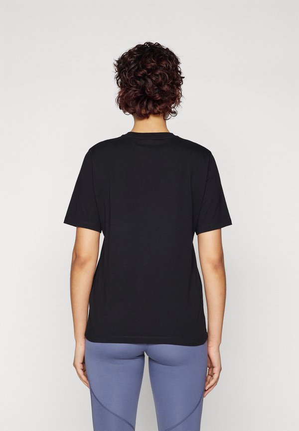 Peak Performance ORIGINAL SMALL LOGO TEE