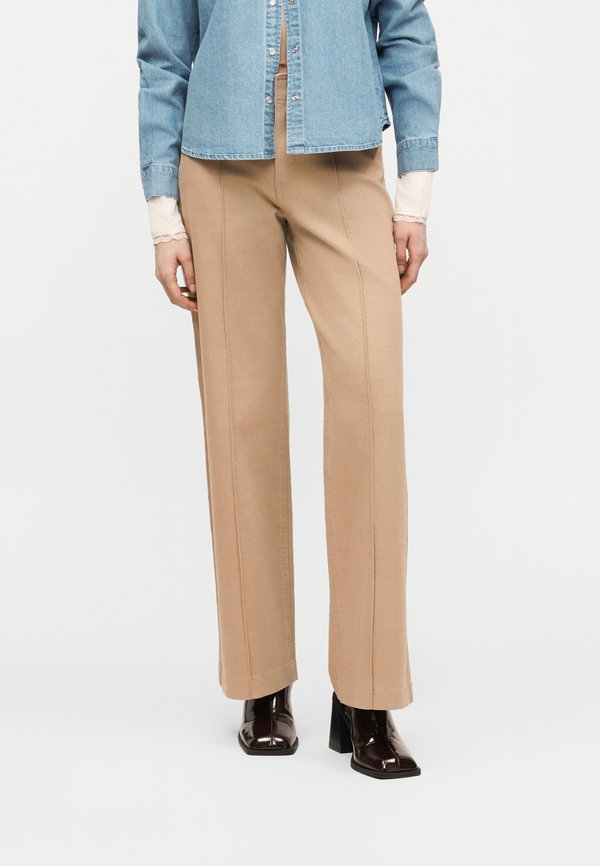 Vero Moda VMMARLA PINTUCKS