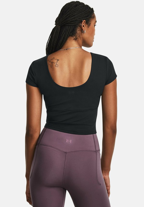 Under Armour SHORT-SLEEVES MERIDIAN