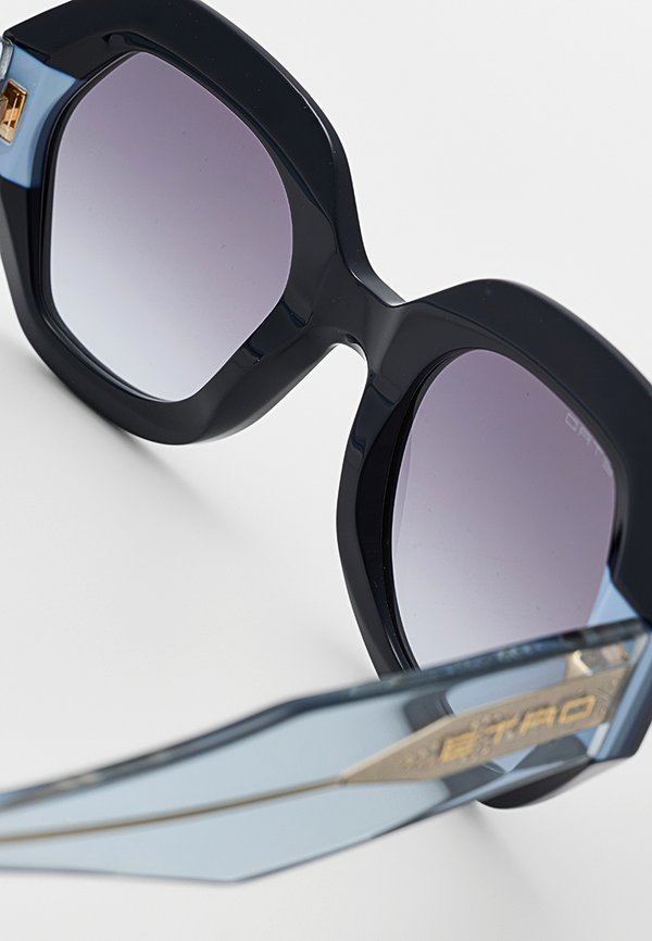 ETRO