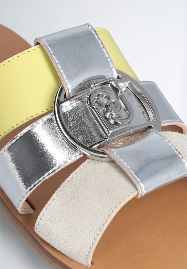 LIU JO FLAT WITH LOGO