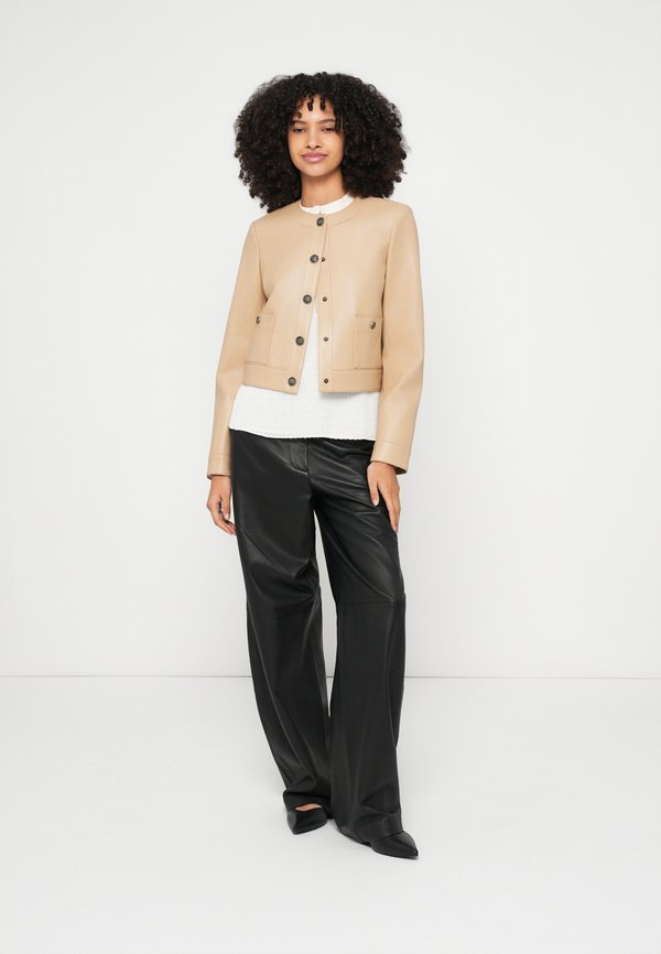TWINSET