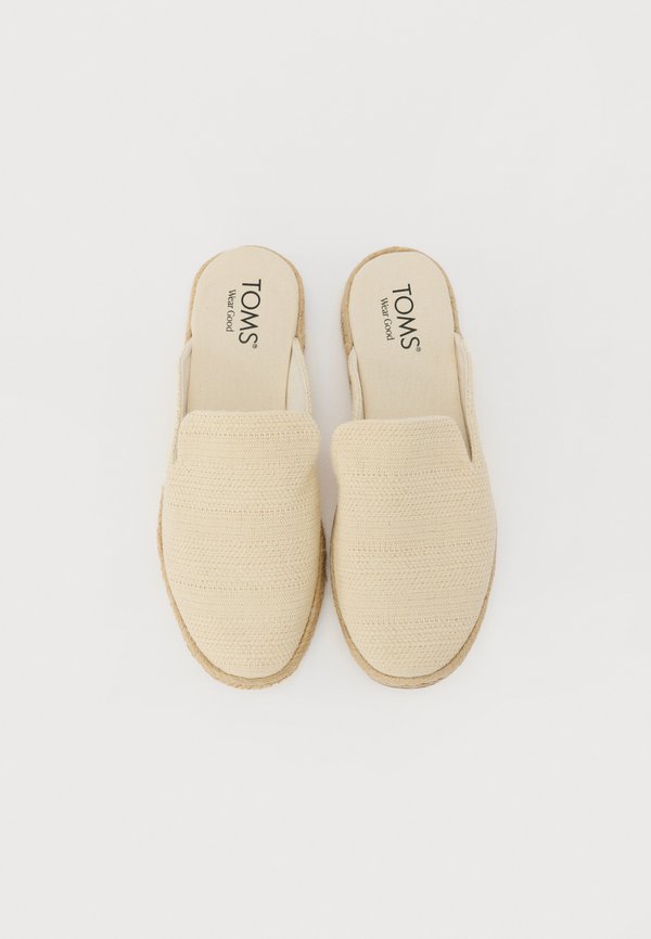 TOMS SANTIAGO