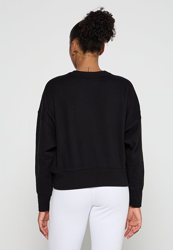 DKNY Sport