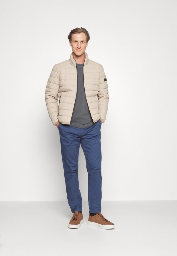 Scotch & Soda ESSENTIALS STUART